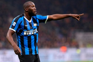 De Vrij: "Lukaku? L'Inter è casa sua. Può migliorare anche lui"