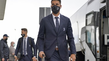 Juve, Khedira out con il Napoli: problema muscolare