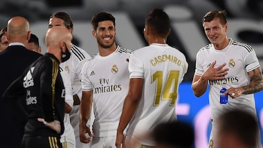 Real Madrid, tris al Valencia e Barcellona a -2