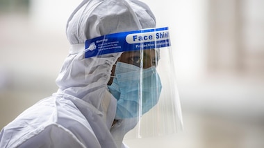 Coronavirus, l'Oms sul vaccino: "Oltre due milioni di dosi a fine 2020"