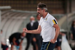Verona, Juric: "Rosso a Borini inesistente. Europa? Prima la salvezza"
