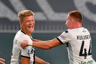 Gioiello di Kulusevski e triplo Cornelius: il Parma dilaga