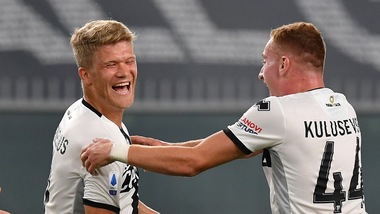 Gioiello di Kulusevski e triplo Cornelius: il Parma dilaga