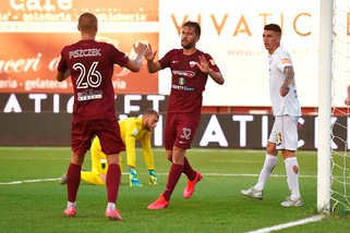 Trapani, Coulibaly e doppio Pettinari stendono il Pordenone 3-0