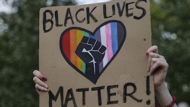 George Floyd, l'Oreal ritira la parola "sbiancante"