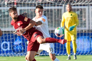 Serie B, Camporese del Pordenone e Gravillon dell'Ascoli fermati tre giornate