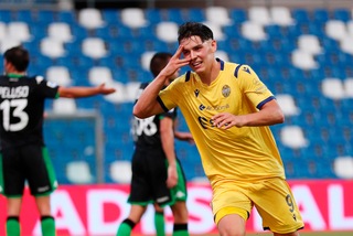 Verona, ceduto Stepinski al Lecce in prestito