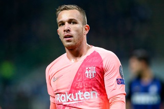 Arthur aspetta il Napoli