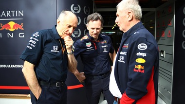 F1, Marko su Vettel: "Ha perso la fiducia nella Ferrari: c’è troppa politica attorno a Leclerc"