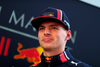 Verstappen: "Mercedes difficile da battere, ma rispetto all'ultimo anno siamo più forti"