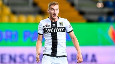 Parma, Kulusevski e altri dieci prolungano fino al 31 agosto: ufficiale