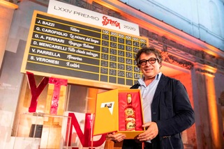 Juve, complimenti a Veronesi per il "Premio Strega"