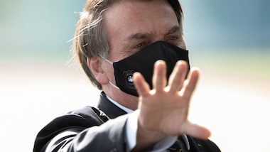 Coronavirus, Bolsonaro dopo il test: "Sono positivo"