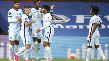 Chelsea, scatto Champions: solo 10' per Jorginho. L'Arsenal ferma il Leicester