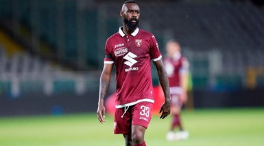 Torino, Nkoulou è l'ancora di salvezza: il difensore da stella a reietto