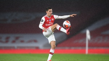 Daily Express: "Bellerin sul mercato, è duello Juve-Inter"