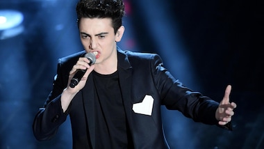 Michele Bravi accusato di omicidio stradale: patteggia un anno e 6 mesi