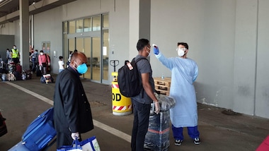 Coronavirus, l’Italia vieta l’ingresso da 13 Paesi a rischio