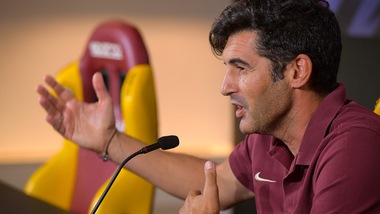Roma, Fonseca: "Smalling? Ho fiducia che rimarrà con noi per l'Europa League"