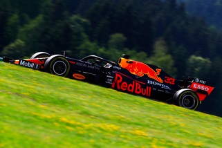GP Stiria, Verstappen super nelle seconde libere, Lecler-Ferrari solo noni