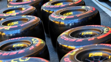 F1, doppia scelta di Pirelli per i due Gp a Silverstone