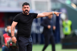 Gattuso: "Napoli disattento". Poi scherza: "Io abbaio e non mordo, Sinisa invece..."