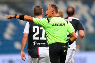 Sassuolo-Juve, la moviola: Valeri dosa bene i cartellini gialli