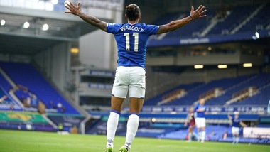 Premier: l'Everton di Ancelotti frena ancora, vincono Leicester e Manchester United