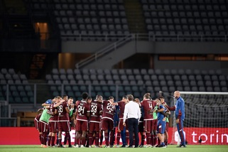 Torino, Sirigu salta la "riunione": lite con De Silvestri