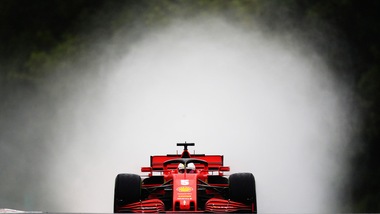 GP Ungheria, Vettel e la Ferrari sorridono: primi nelle seconde libere