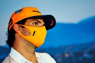 F1, Sainz: "Pronto ad aiutare la Ferrari nel 2021"