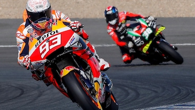 MotoGp Spagna: Marquez più veloce nel Warm Up, Rossi decimo