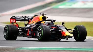 Gp Ungheria: Verstappen, incidente a 20 minuti dal via