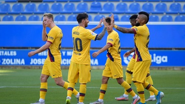 Arthur non convocato, il Barcellona cala la manita con l'Alaves