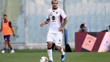 Torino, si fermano Izzo e Lyanco