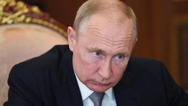 Bloomberg: "Coronavirus, élite russa già ad aprile aveva accesso al vaccino in prova"