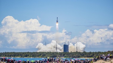 Cina, via alla missione su Marte: si cercano acqua e forme di vita