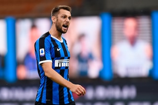 Sollievo per l'Inter, solo una leggera distorsione per De Vrij