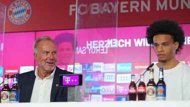 Bayern, presentato Sané. Rummenigge: "Ce lo ha chiesto Flick"
