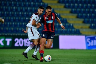 Serie B, la 38ª giornata si disputerà in contemporanea alle 21