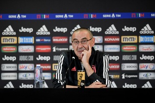 Sarri: "Momento difficile, ma la Juve non ha mollato"