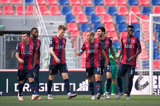 Bologna-Lecce 3-2: Barrow decide al 93'. Record di punti nell'era Saputo