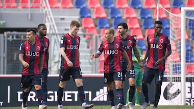 Bologna-Lecce 3-2: Barrow decide al 93'. Record di punti nell'era Saputo