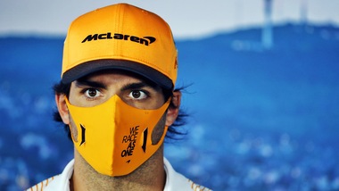 F1 McLaren, Sainz: "Silverstone pista molto bella e veloce"