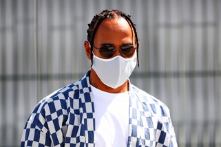 Gp Silverstone, Hamilton: "Fisico e testa diranno quando smettere"