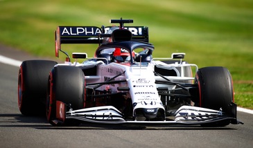 GP Gran Bretagna, Kvyat perderà cinque posti in griglia