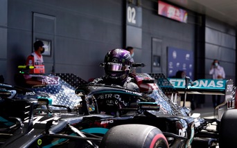 GP Gran Bretagna: super Hamilton infrange un altro record di Senna