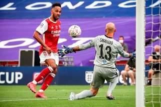 L'Arsenal vince la Fa Cup: Chelsea sconfitto e brutto infortunio per Pedro