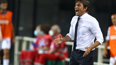 Conte contro la dirigenza dell'Inter: le reazioni dei tifosi