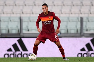 Smalling-Roma, ultimo giorno: non c'è accordo con lo United